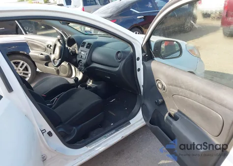 2012 Nissan Versa 1.6 S z USA, uszkodzony, nr VIN 3N1CN7AP3CL861766